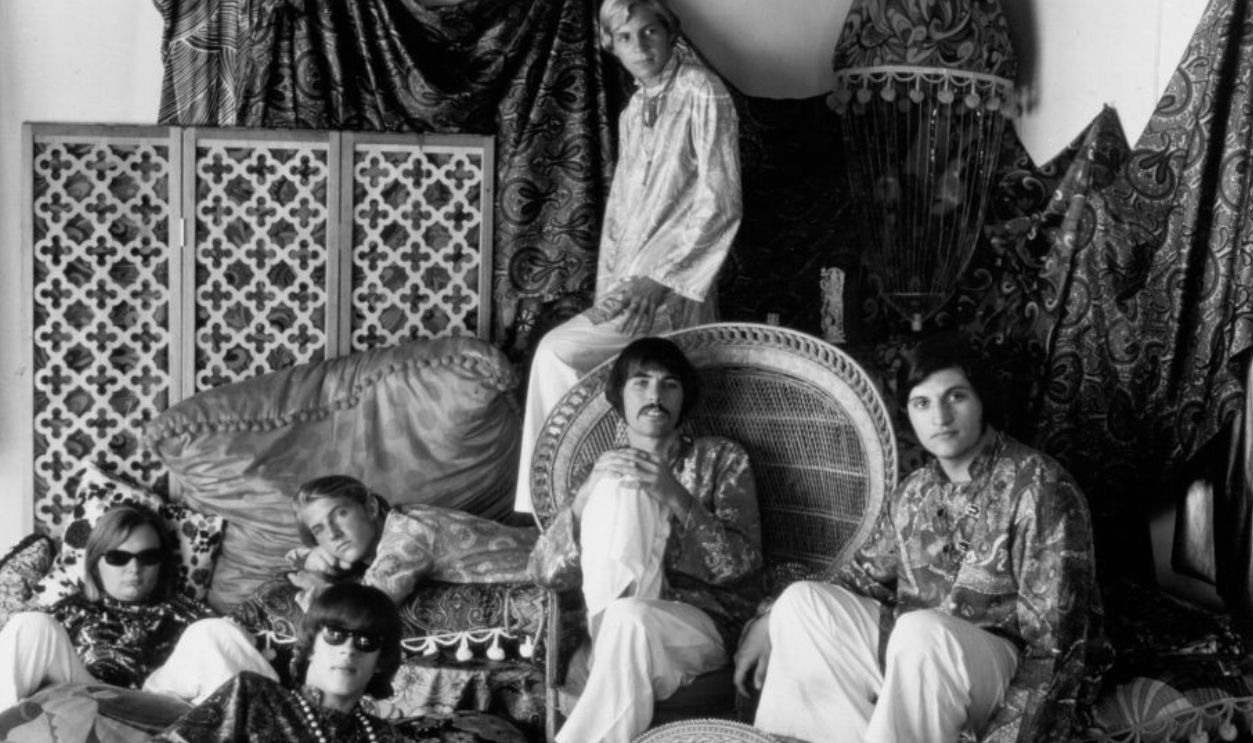 UNSPECIFIED - CIRCA 1960: Photo of Strawberry Alarm Clock Photo by Michael Ochs Archives/Getty Images