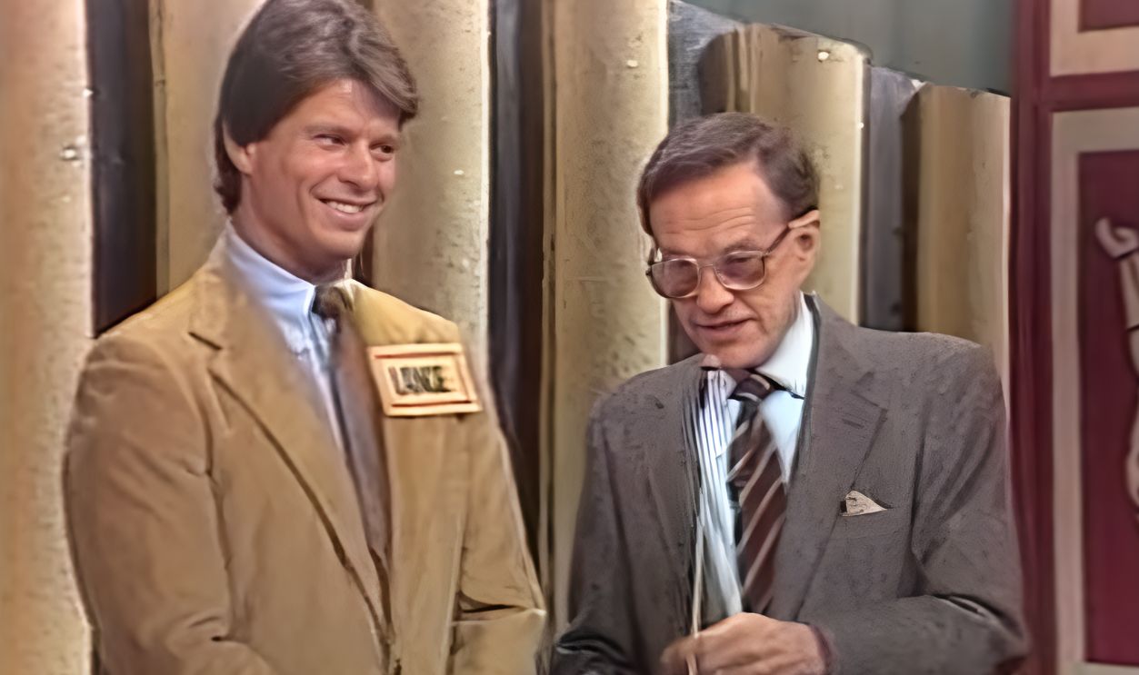 Screenshot from The Joker’s Wild (1972–2019) 
