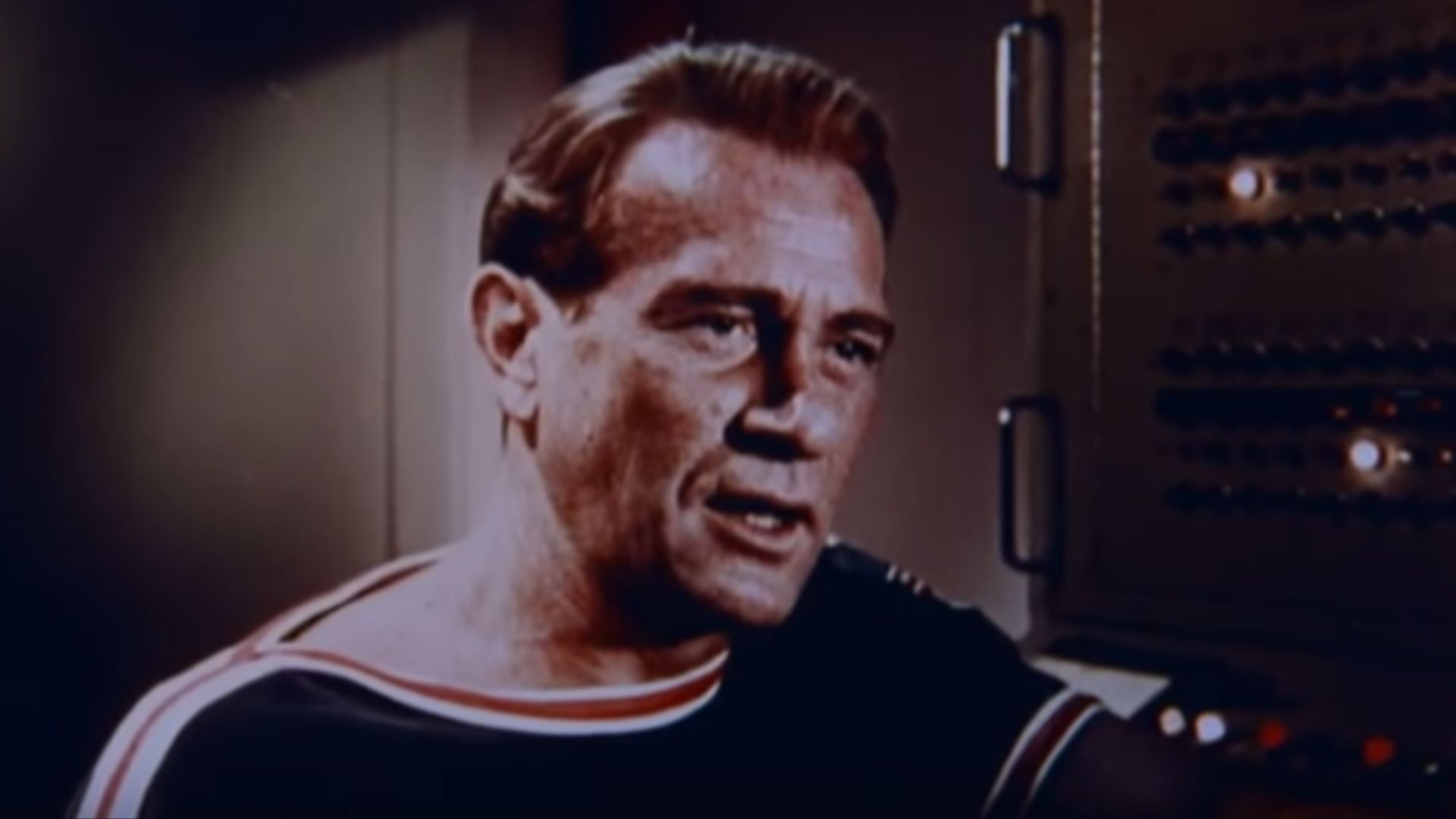 Darren McGavin in Mission Mars