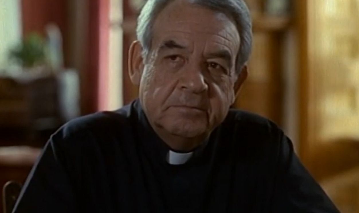 Screenshot from Father Dowling Mysteries (1989-1991)