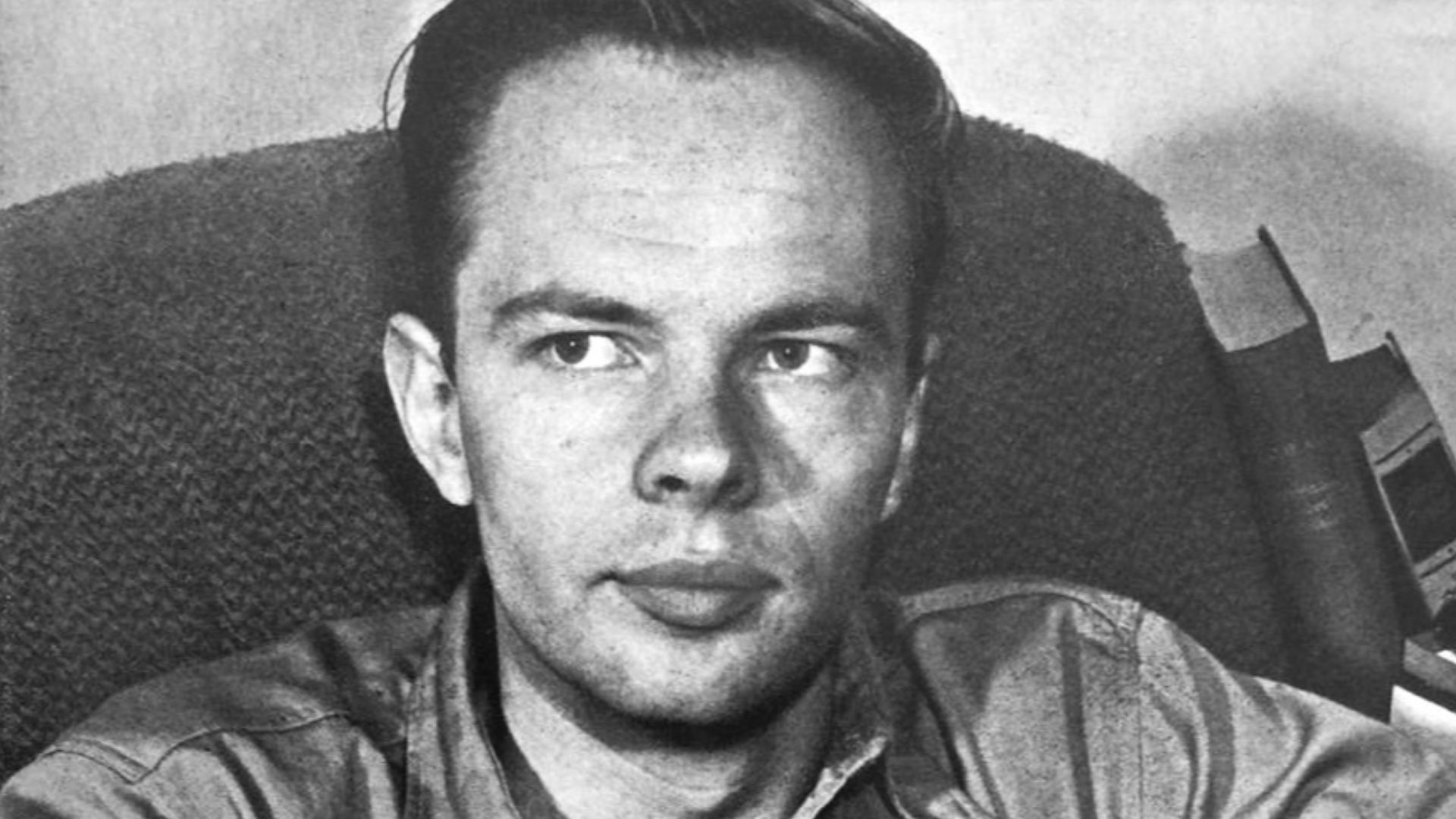 Philip K. Dick in 1962 or earlier. Photo by Arthur Knight. No indication that the copyright was renewed.