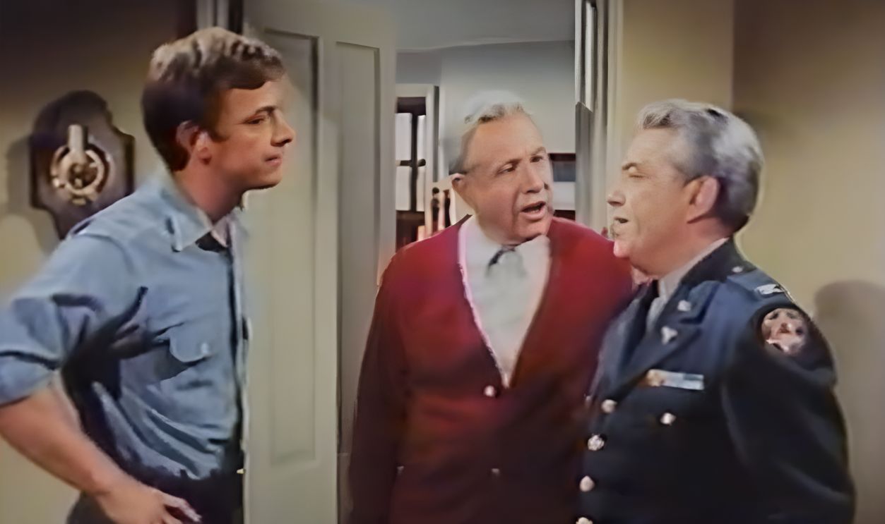 Screenshot from The Second Hundred Years (1967–1968)