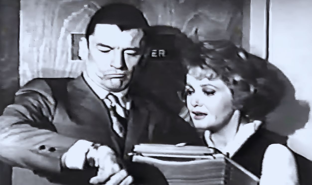 Screenshot from The Cara Williams Show (1964–1965)