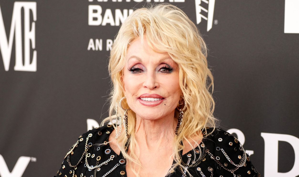 Dolly Parton attends the 37th Annual Rock & Roll Hall Of Fame Induction Ceremony at Microsoft Theater on November 05, 2022 in Los Angeles, California. 