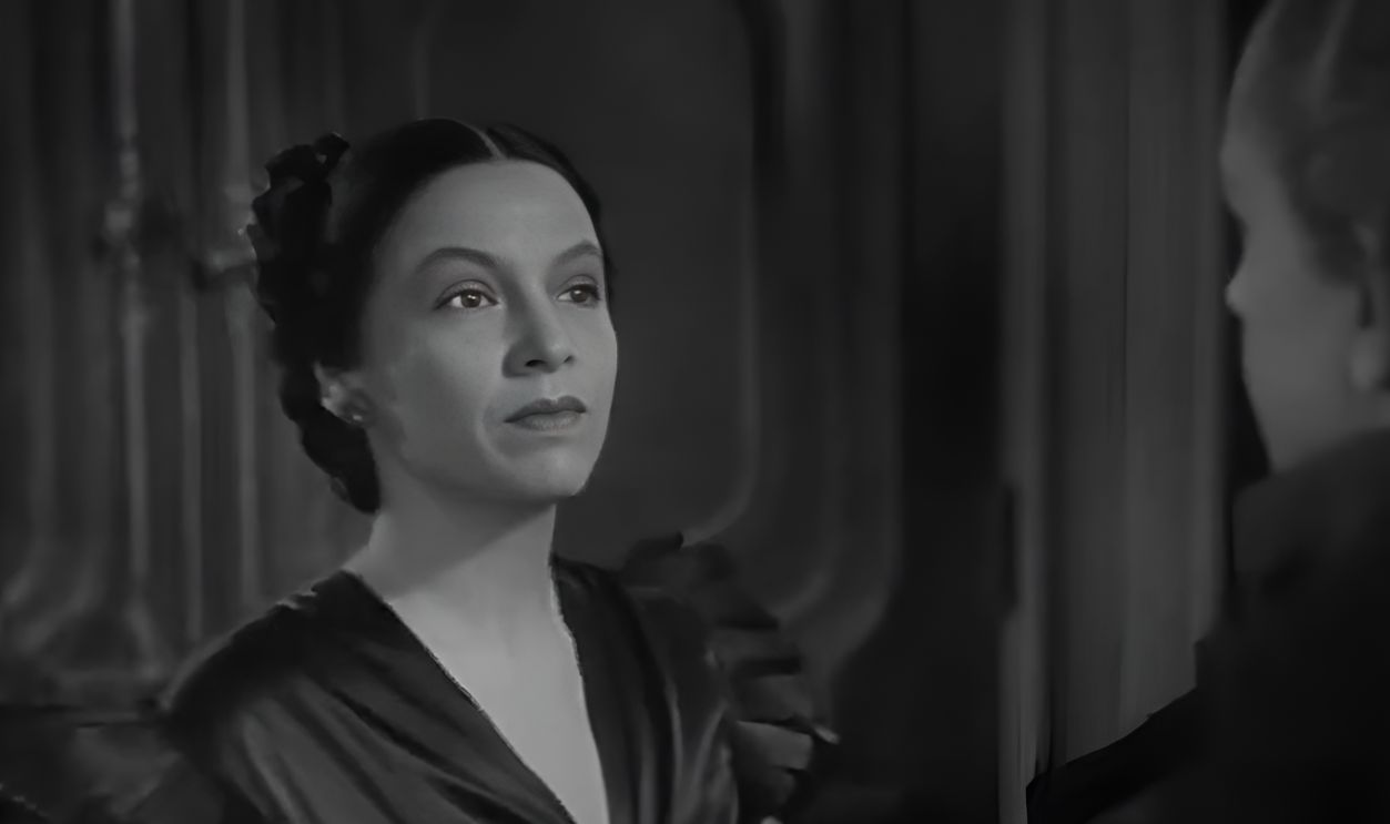 Screenshot from Anthony Adverse (1936)