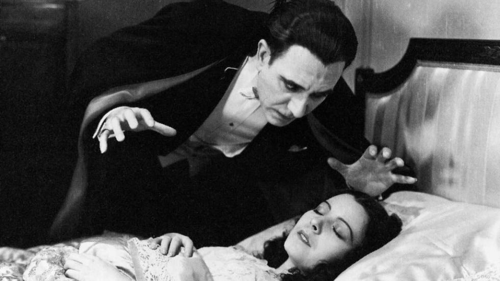 Mexican actress Lupita Tovar and Spanish actor Carlos Villarías in a publicity photo for the film Dracula (1931).