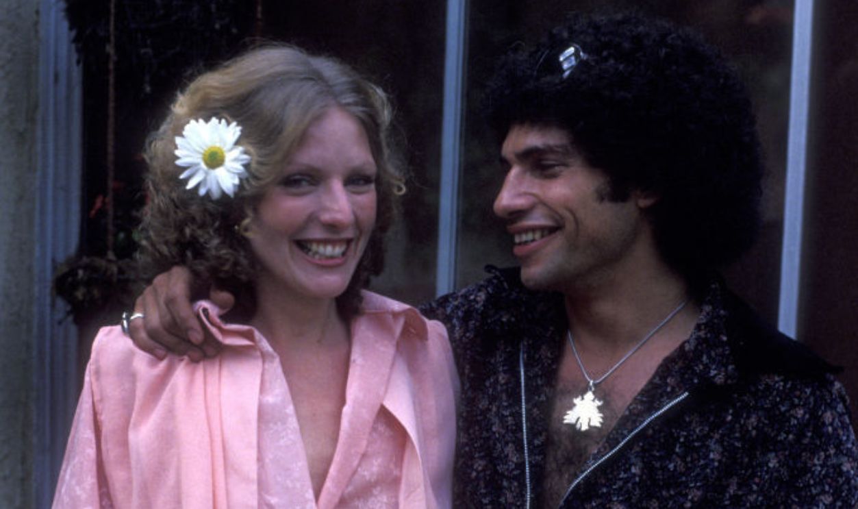 BEVERLY HILLS, CA - MARCH 19: Actor Robert Hegyes and wife Mary Kunes attend Mary Kunes Fashion Show on March 19, 1978 at their home in Beverly Hills, California.