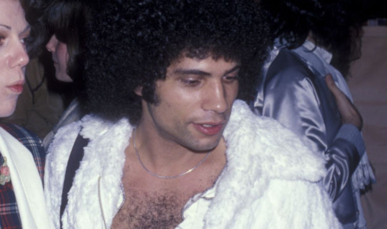 WEST HOLLYWOOD, CA - JANUARY 20: Actor Robert Hegyes and date attend Stephen Bishop Opening on January 20, 1978 at the Roxy Theater in West Hollywood, California.
