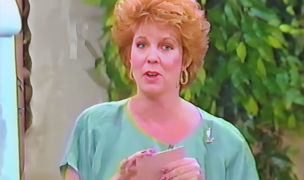Screenshot from Win, Lose or Draw (1987–1992)