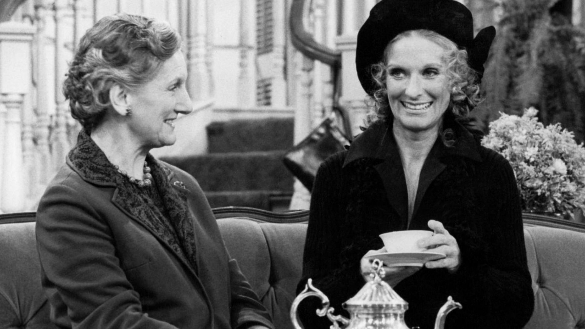 Publicity photo of Phyllis Lindstrom (Cloris Leachman) and her mother in law Audrey Dexter (Jane Rose) from the television program Phyllis.