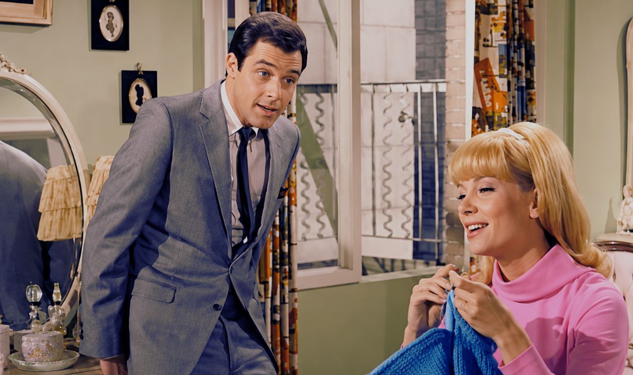 Screenshot from Occasional Wife (1966–1967)