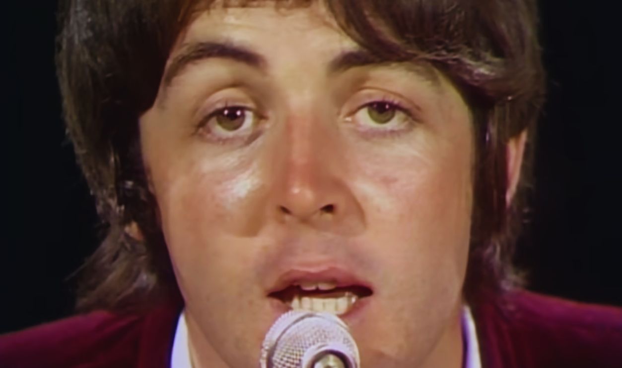 Screenshot from Hey Jude (1968)