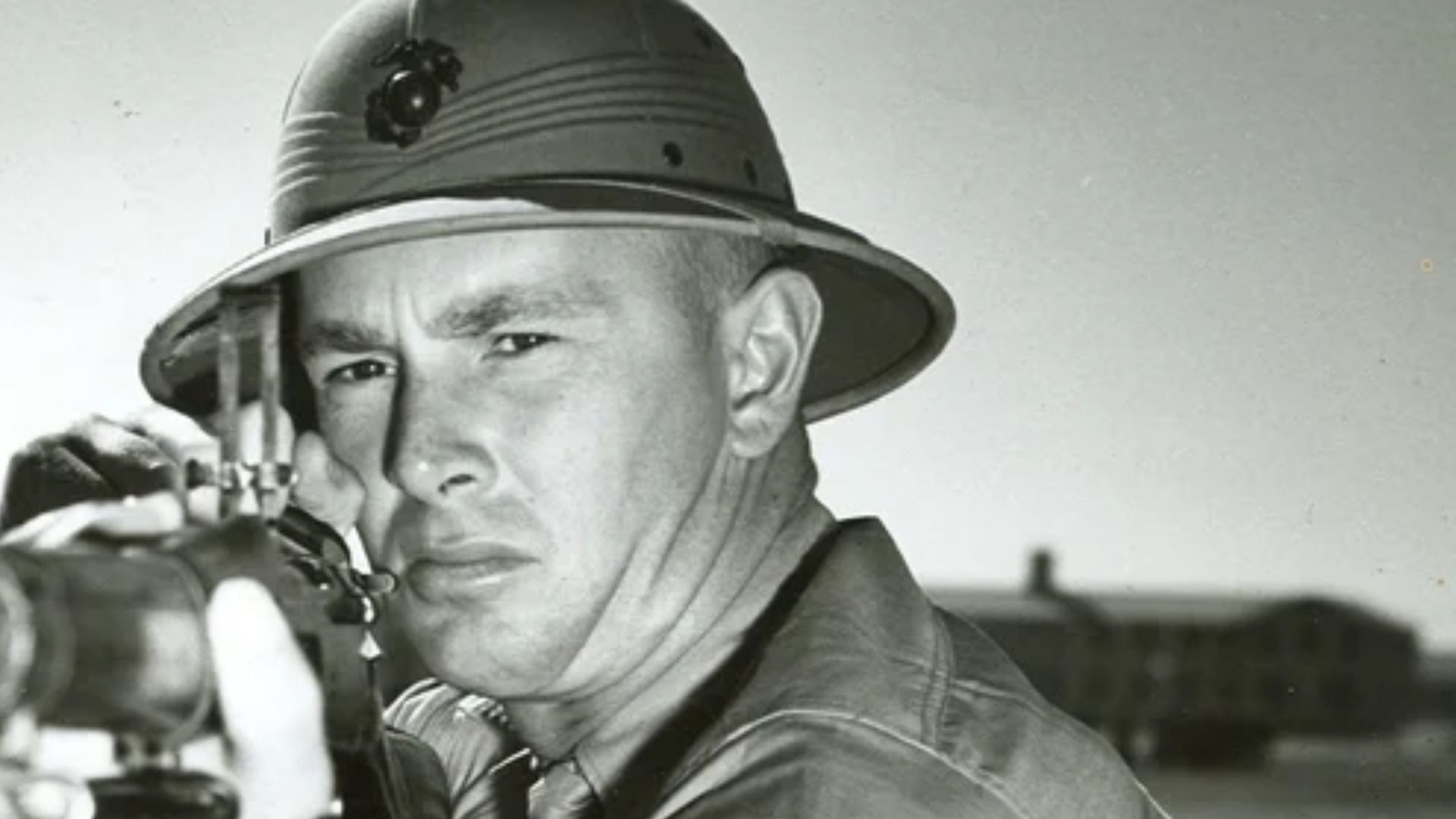 Sterling Walter Hayden (born Sterling Relyea Walter; March 26, 1916 – May 23, 1986) was an American actor and author.
Hayden became a print model and later signed a contract with Paramount Pictures, who dubbed the 6′5″ actor