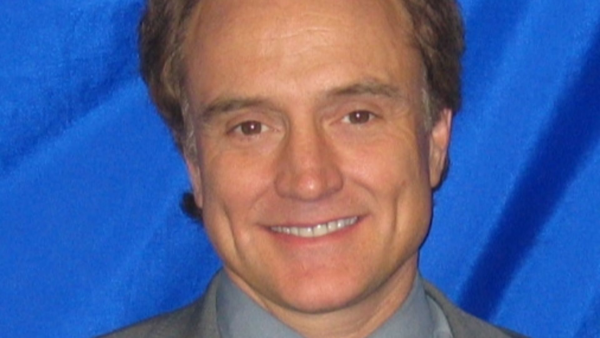 Photo of Bradley Whitford, cropped from an image on FlickrBradley Whitford and me (KPU speech) 3