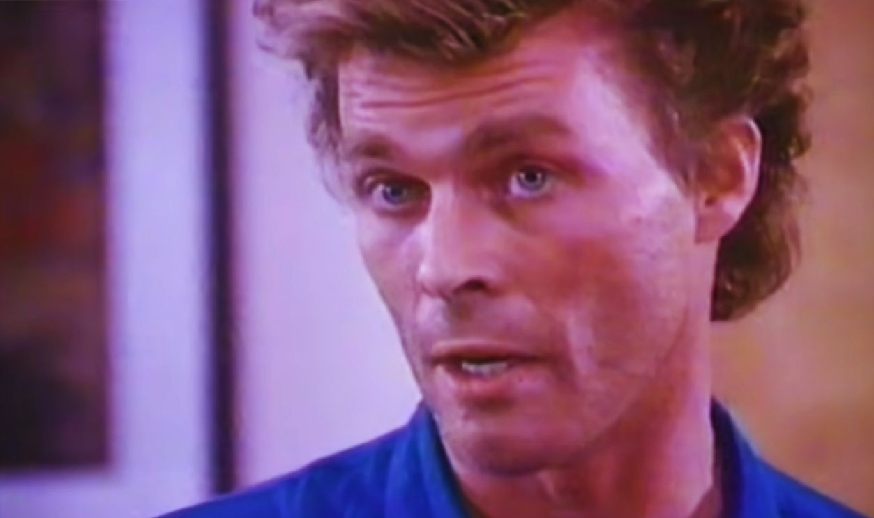 Screenshot from The Insiders (1985-1986)
