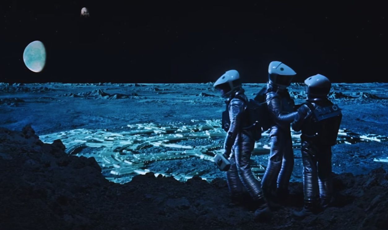 Screenshot from 2001: A Space Odyssey (1968) 