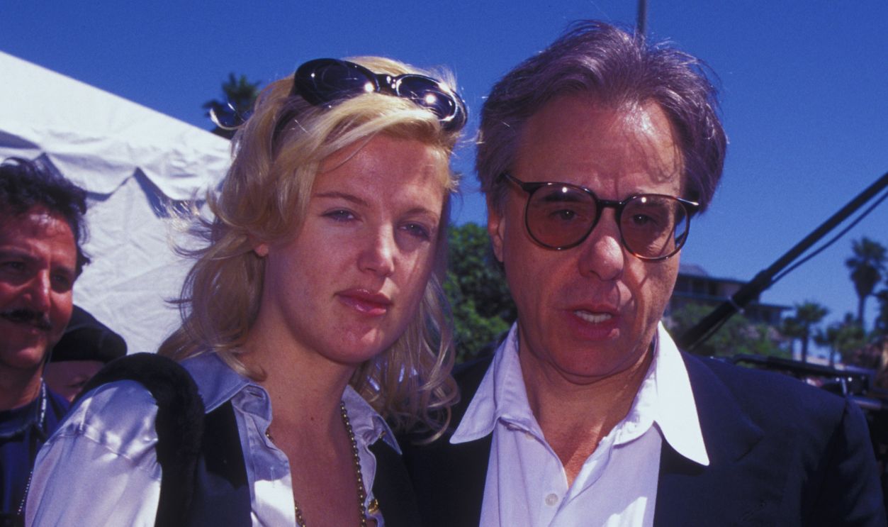 Gettyimages - 140939361, 11th Annual IFP-West Independent Spirit Awards SANTA MONICA, CA - MARCH 23: Peter Bogdanovich and wife Louise Stratten attend 11th Annual IFP-West Independent Spirit Awards on March 23, 1996 at the Santa Monica Beach in Santa Monica, California 