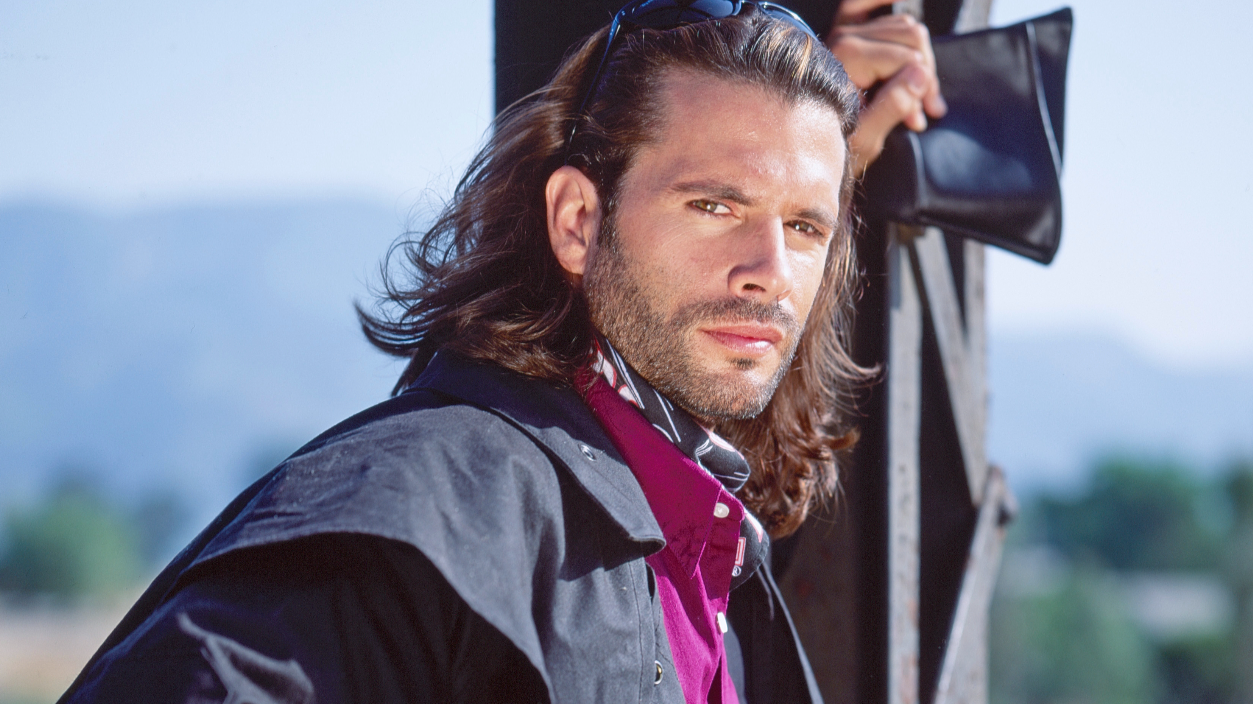 LOS ANGELES - CIRCA 1995: Actor Lorenzo Lamas poses for a portrait circa 1995 in Los Angeles, California