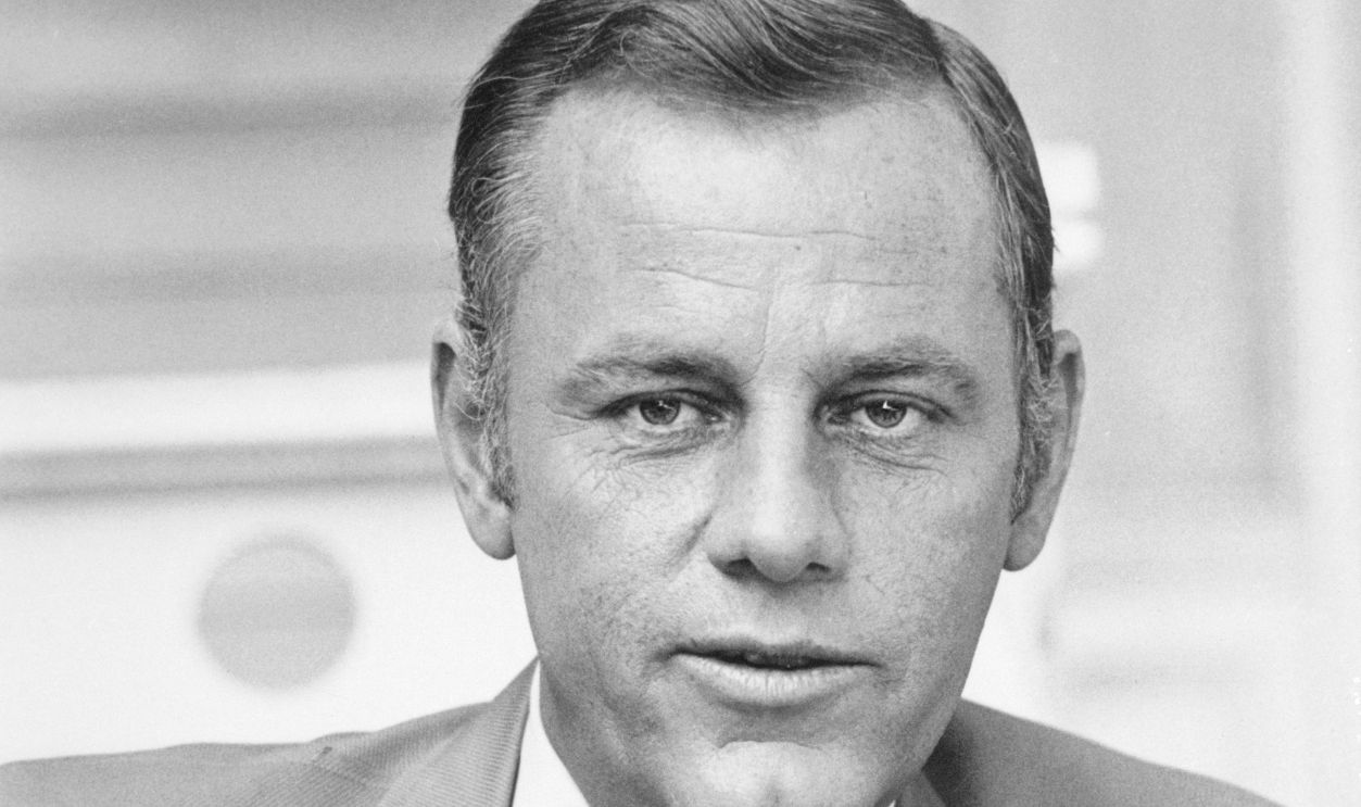 A Fast Worker. He met Louise Herbert last April 29. On May 24, he married her at Lake Arrowhead. Next March they are expecting a baby. He -- that's McLean Stevenson (above) -- is Doris Day's boss on the latter's weekly situation comedy series, and is an impetuous bridegroom in real life.