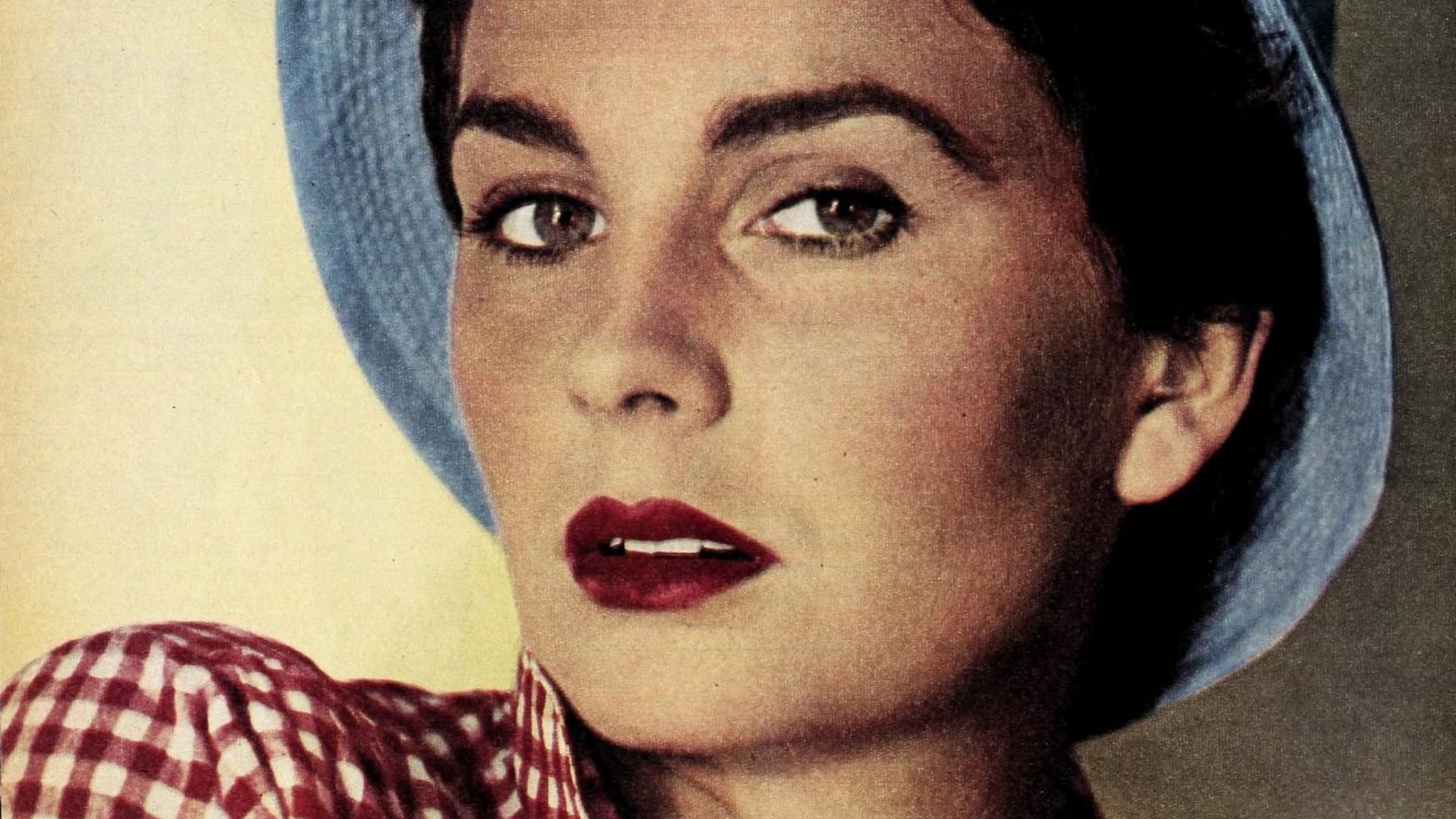Jean Simmons by Ernest A. Bachrach.