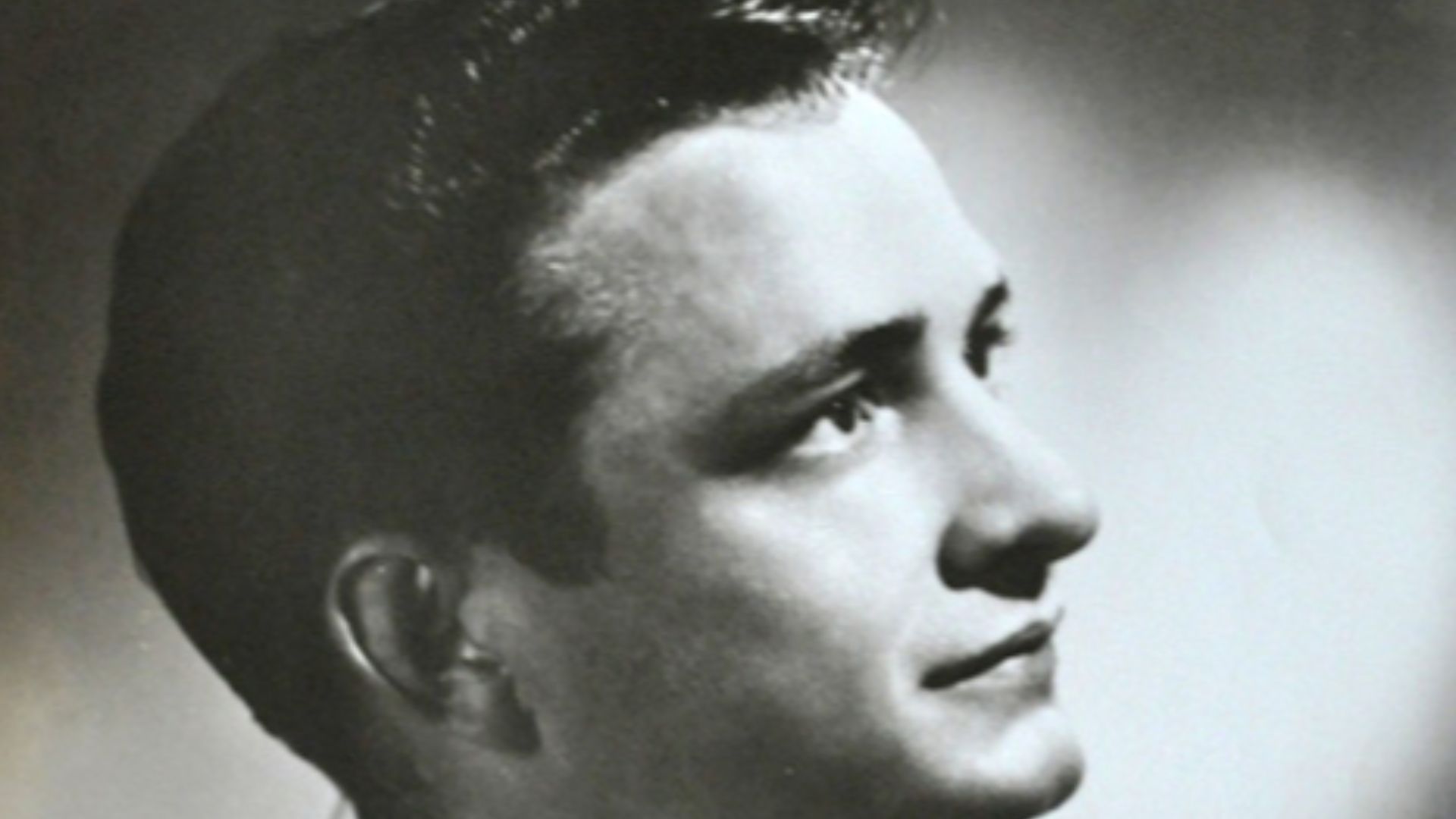 Johnny Cash promotional portrait for Sun Records.
