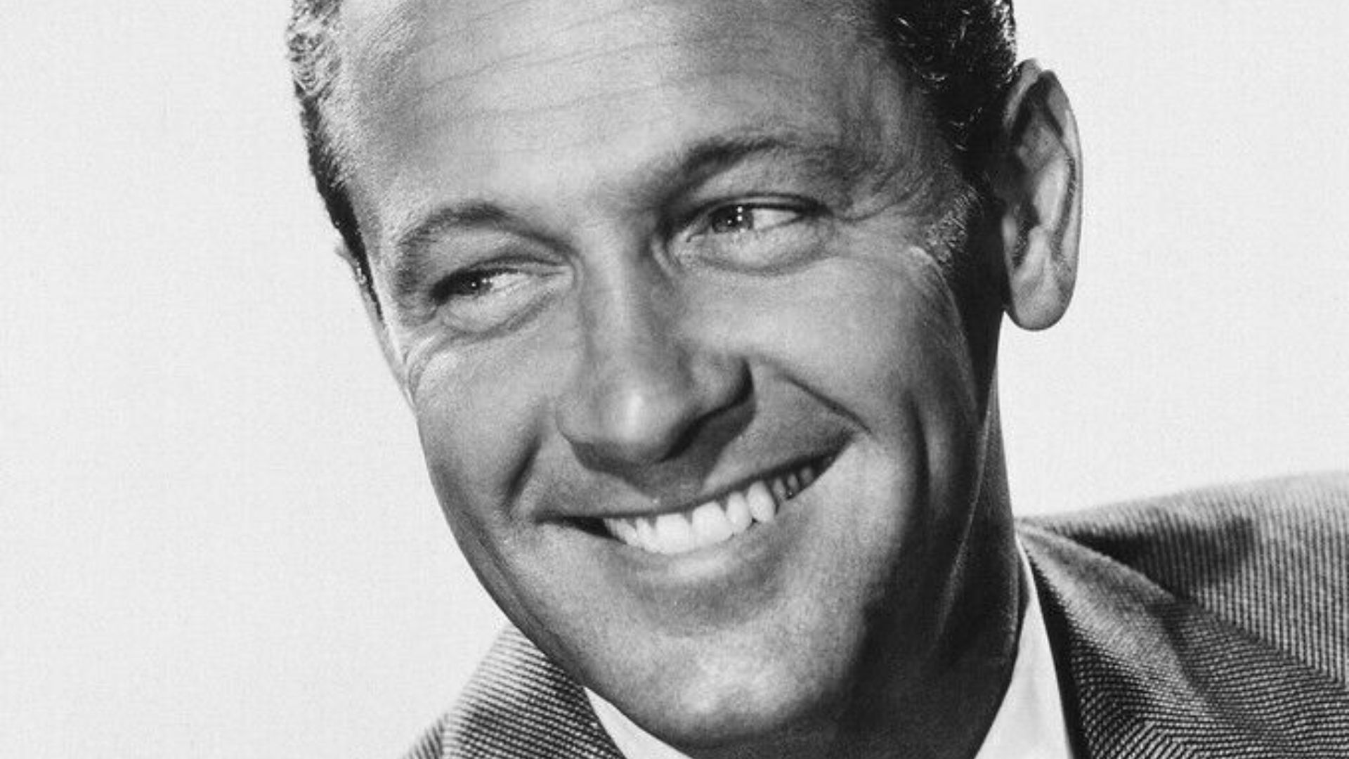 Publicity photo of William Holden for Sunset Boulevard