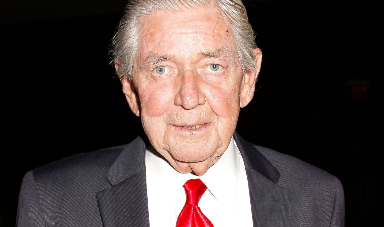 "The Waltons" 40th Anniversary Reunion: Celebrating Family & Education LOS ANGELES, CA - SEPTEMBER 29: Ralph Waite attends the 'The Waltons' 40th anniversary reunion at the Wilshire Ebell Theatre on September 29, 2012 in Los Angeles, California.
