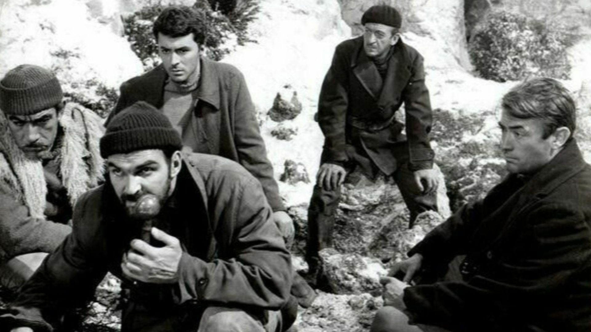 Cast of film The Guns of Navarone. Anthony Quinn, Stanley Baker, James Darren, David Niven and Gregory Peck