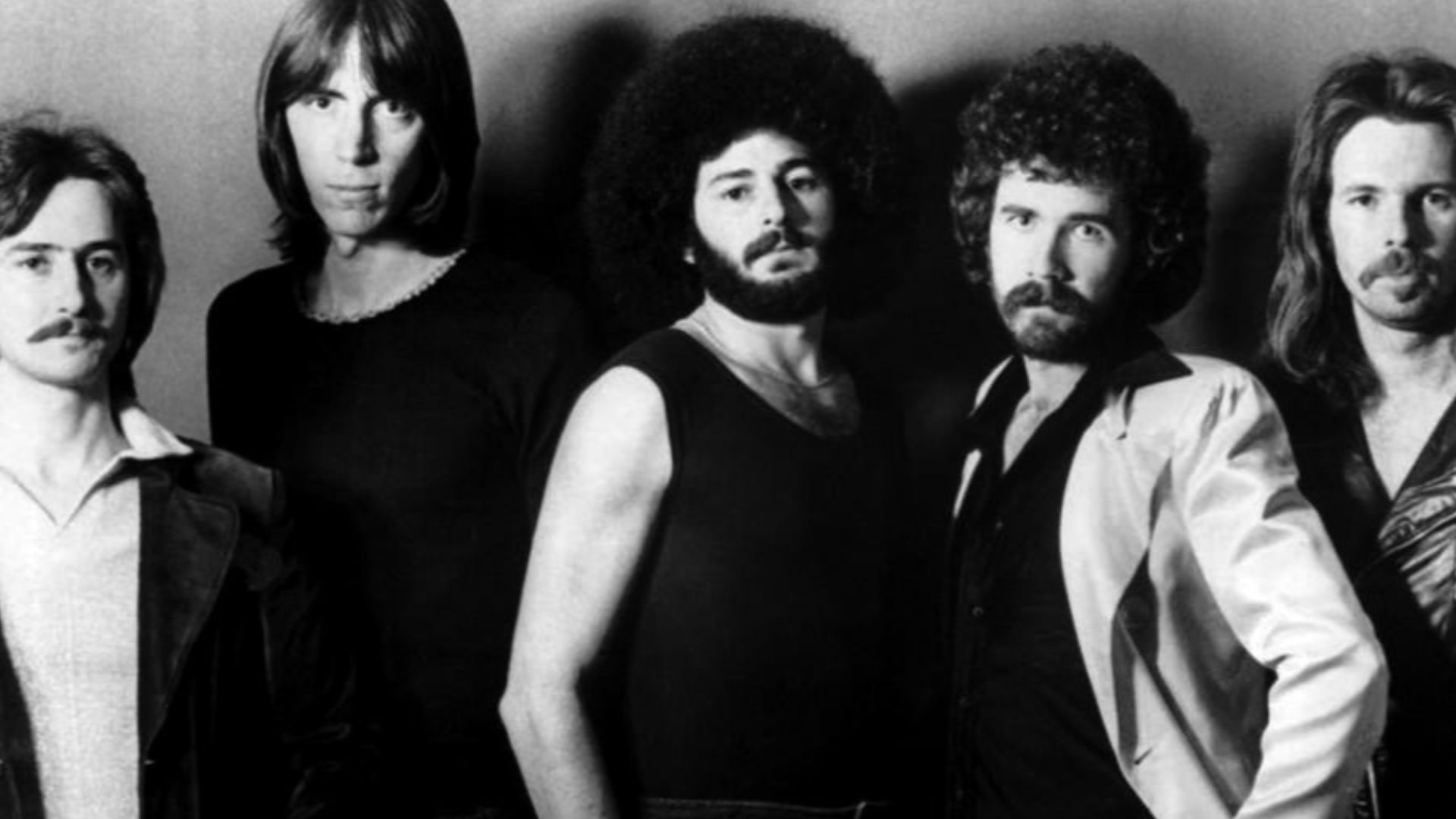 Promotional photo of the US rock group Boston.  From left: Barry Goudreau, Tom Scholz, Sib Hashian, Brad Delp, Fran Sheehan.