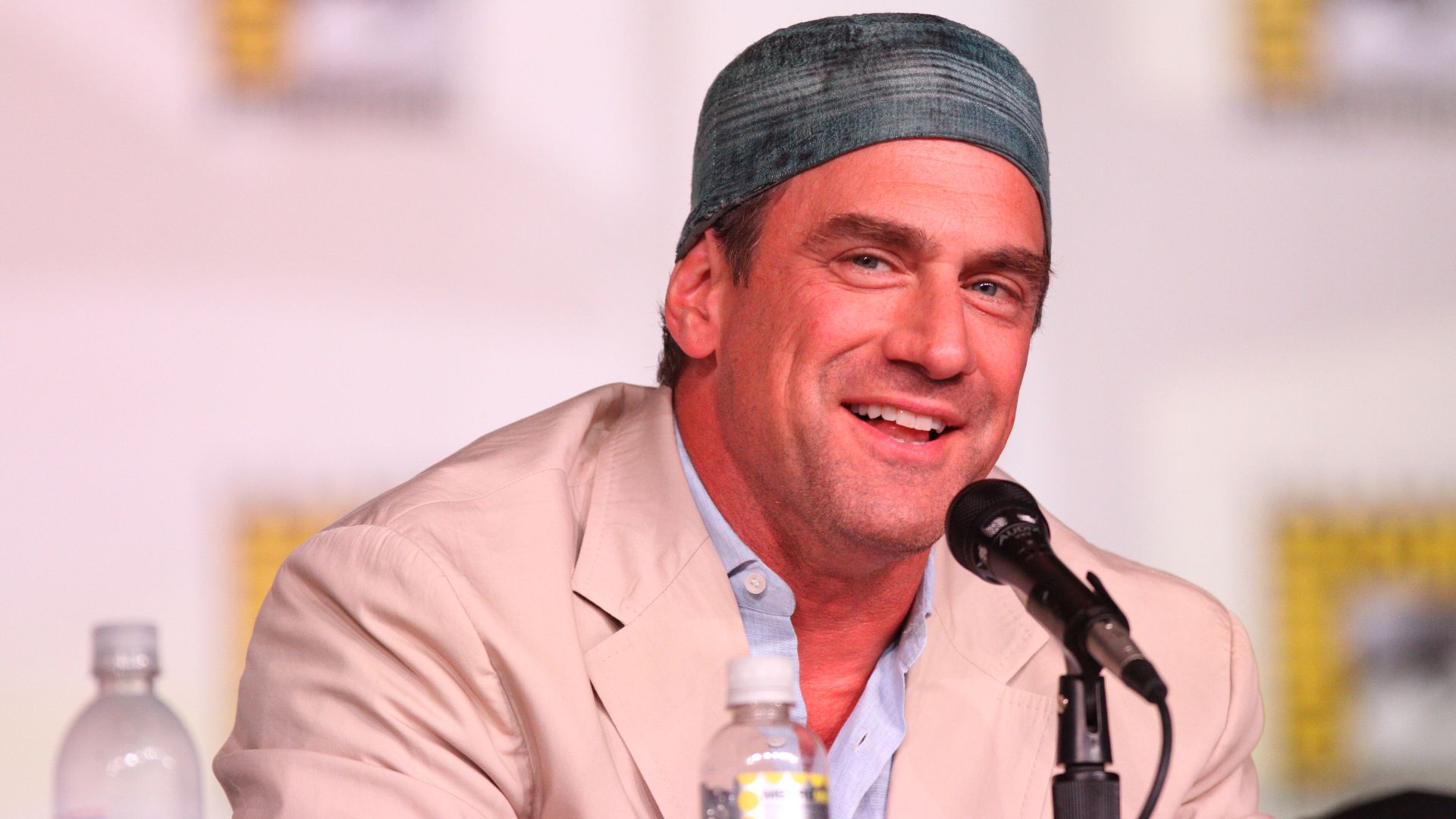 Chris Meloni speaking at the 2012 San Diego Comic-Con International in San Diego, California.

Please attribute to Gage Skidmore if used elsewhere.
