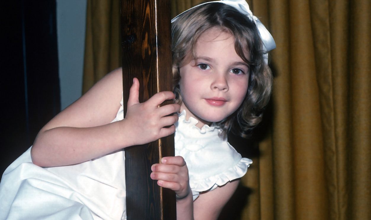 'ET' Star Drew Barrymore Poses For A Photograph NEW YORK, NY - JUNE 8: 'ET' star Drew Barrymore poses for a photograph June 8, 1982 in New York City.