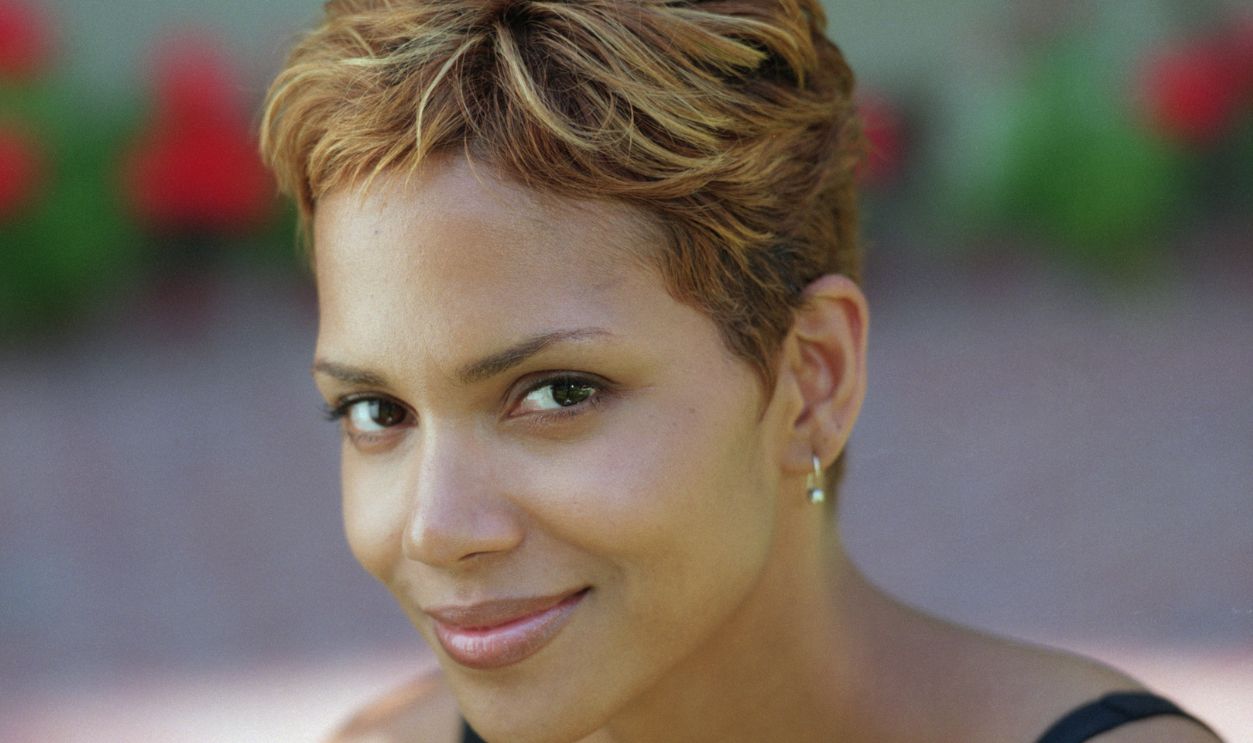 Actress Halle Berry American actress Halle Berry poses outdoors during the 1999 Deauville Festival of American Film in Deauville, Normandy.