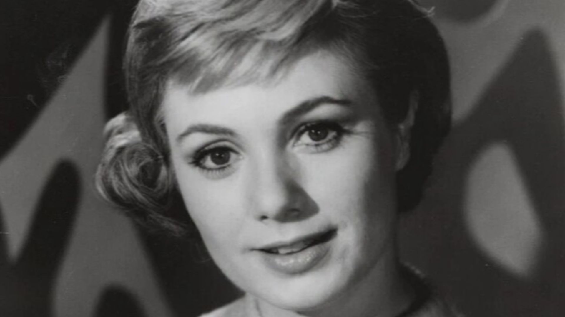 Shirley Jones talks about loneliness, the theme of