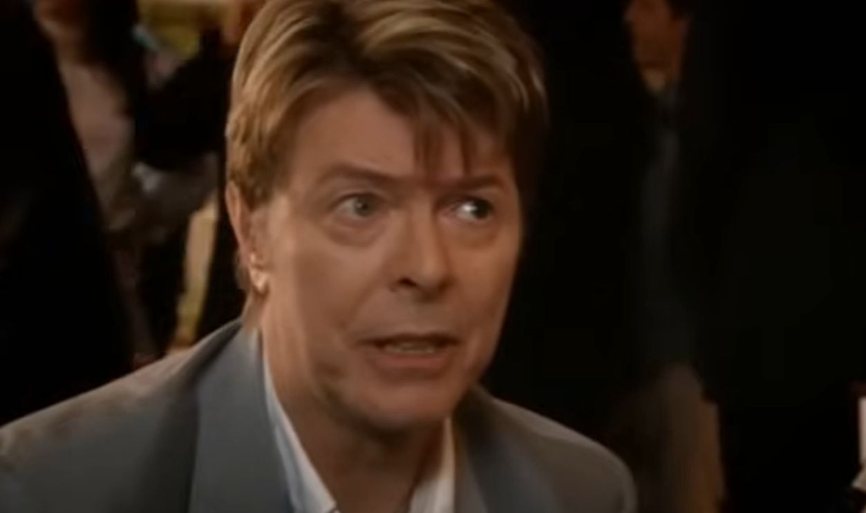 Screenshot from Extras (2005-2007) 