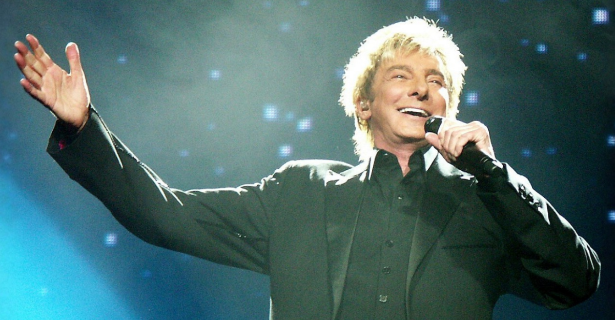 Barry Manilow live at the Xcel Energy Center in St. Paul, MN.