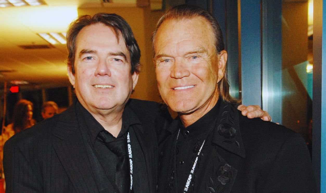 Gettyimages - 106122055, 44th Annual ASCAP Country Music Awards - After Party Jimmy Webb and Glen Campbell during 44th Annual ASCAP Country Music Awards - After Party at BellSouth Building in Nashville, Tennessee, United States.