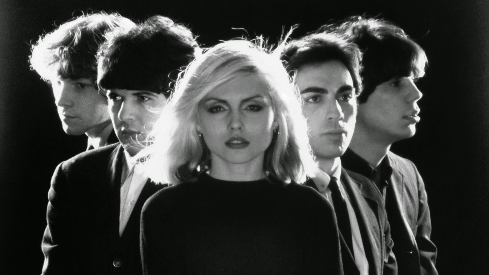 Blondie in 1977: Gary Valentine, Clem Burke, Debbie Harry, Chris Stein, and Jimmy Destri.