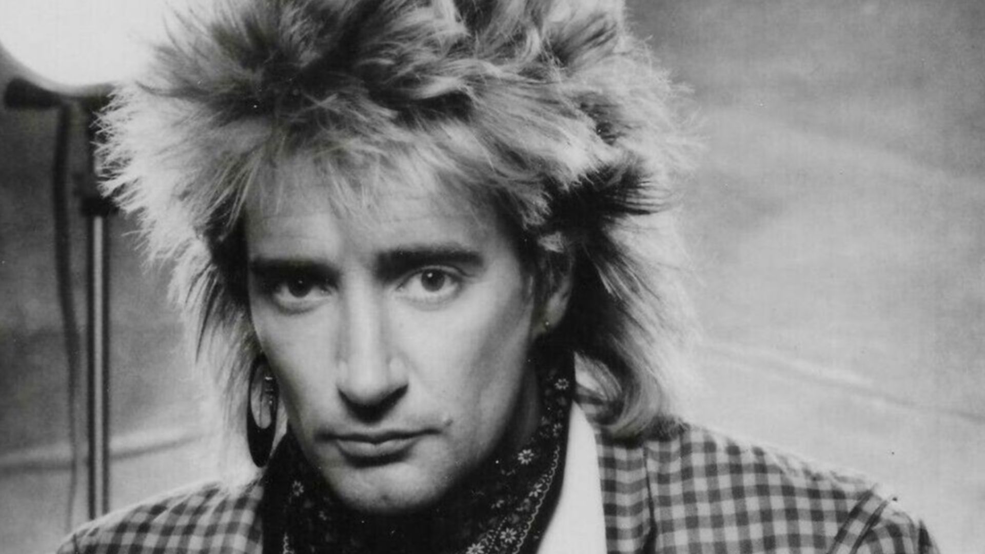 Rod Stewart in a 1984 publicity photo.
