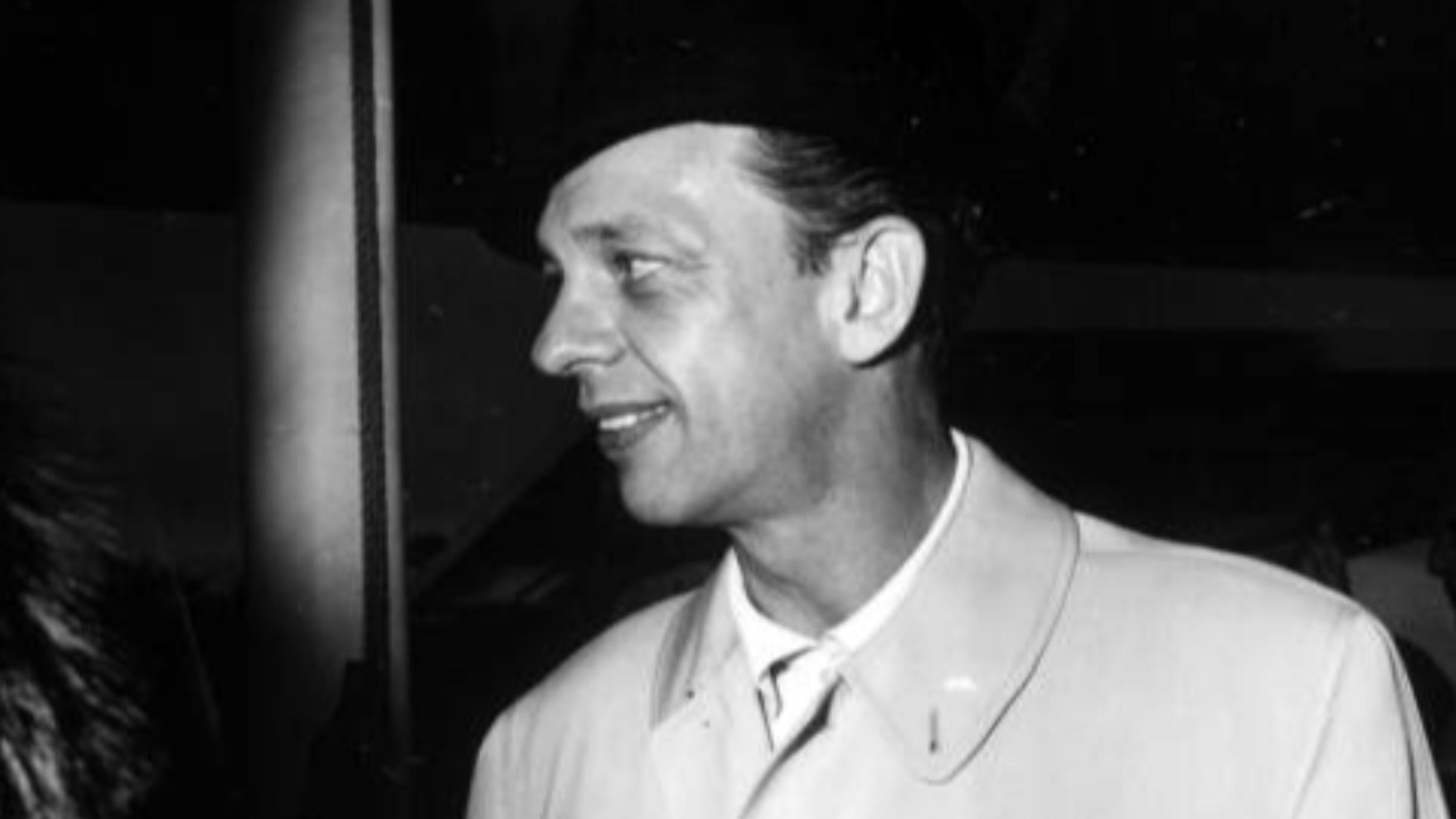 Local call number: c015710b
Title: Don Knotts at the premiere of his movie: The Incredible Mr. Limpet at Weeki Wachee Springs, Florida.
Physical descrip: 1 photoprint: b&w; 3×3 in.
Series Title: Commerce Collection
General note: The Incredible Mr. Limpet 