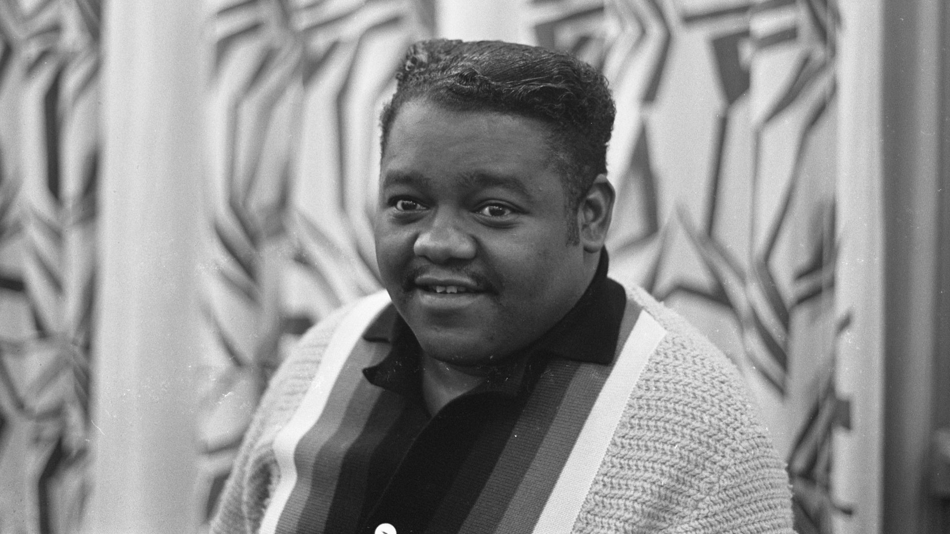 Collectie / Archief : Fotocollectie Anefo
Reportage / Serie : [ onbekend ]
Beschrijving : Fats Domino in Amsterdam, Fats tijdens zijn optreden in het Concertgebouw
Datum : 3 november 1962
Locatie : Amsterdam, Noord-Holland
Trefwoorden : CONCERTGEBOUWEN, O