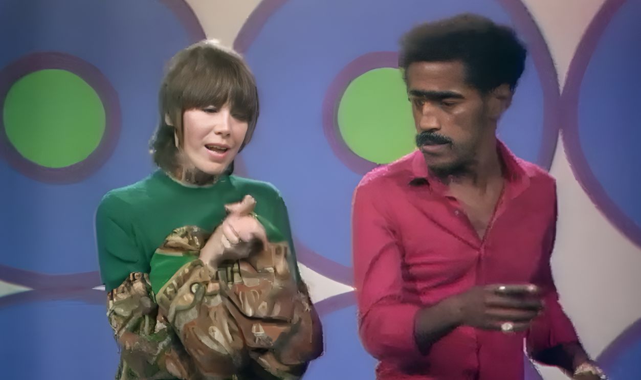 Screenshot from Rowan & Martin's Laugh-In (1968-1973)