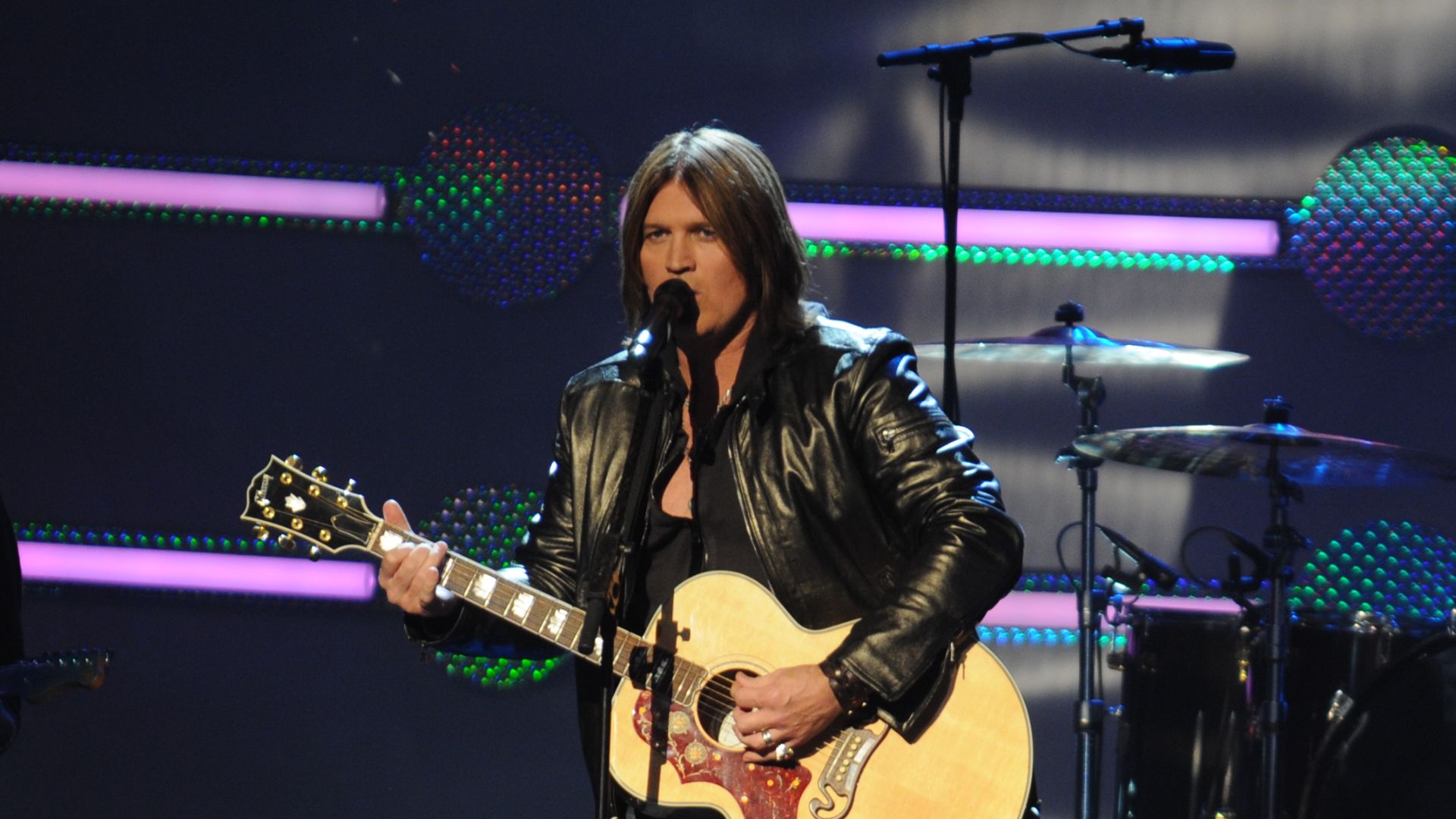 Cropped image of File:Miley and Billy Ray Cyrus at Kids Inaugural Concert.jpg, showing Billy Ray Cyrus perform at the