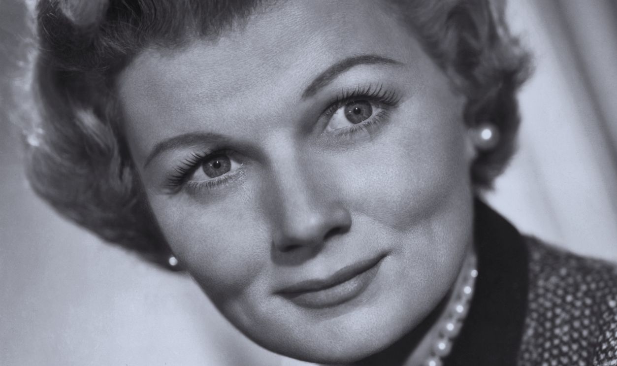 Gettyimages - 113245922, Actress Barbara Billingsley 