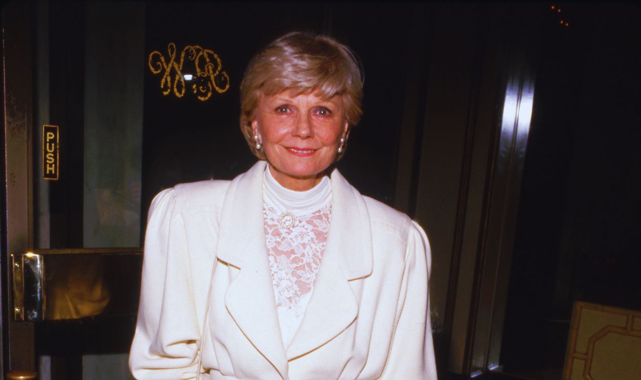 Gettyimages - 1730362947, Barbara Billingsley 