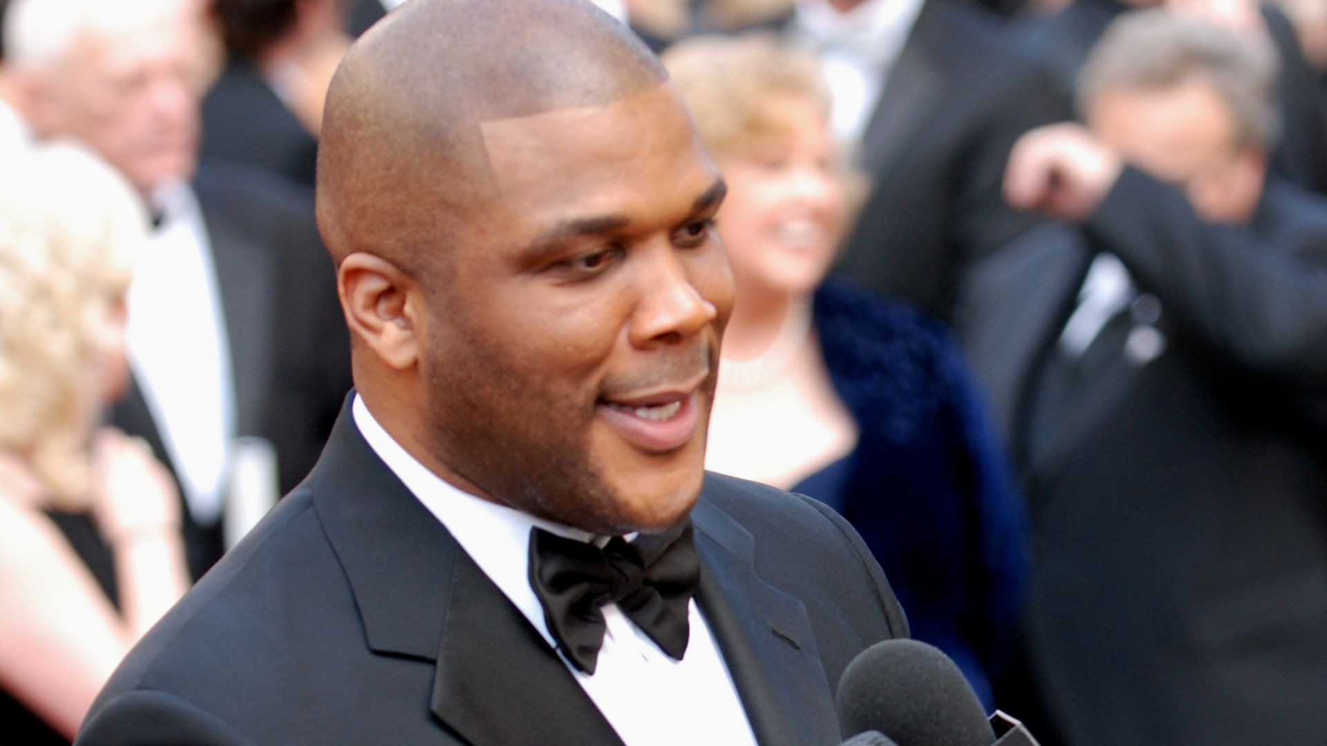 Tyler Perry mixes it up with media on the red carpet at the 82nd Academy Awards March 7, 2010 in Hollywood.