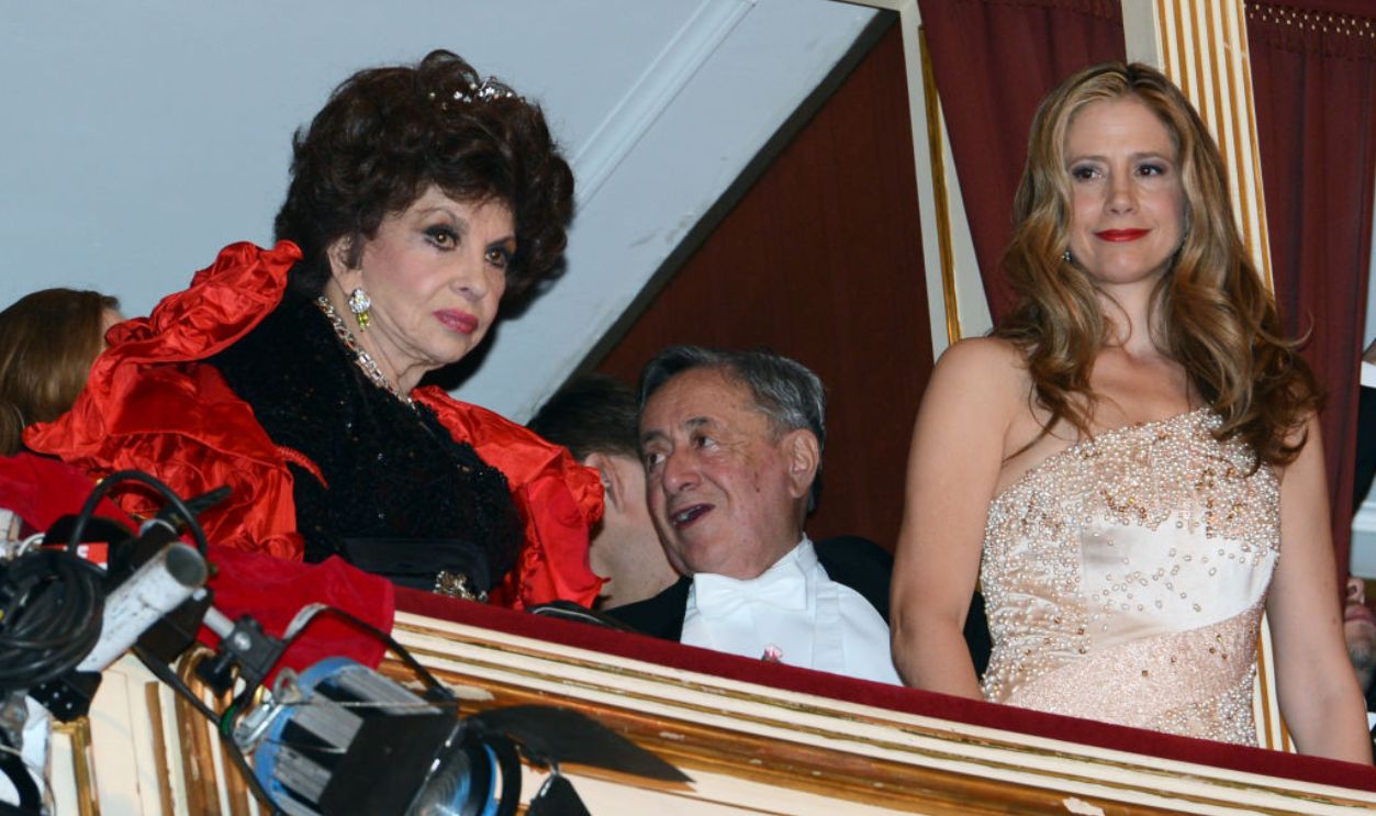 Gina Lollobrigida (L-R), Richard Lugner and Mira Sorvino attend the Vienna Opera Ball in Vienna