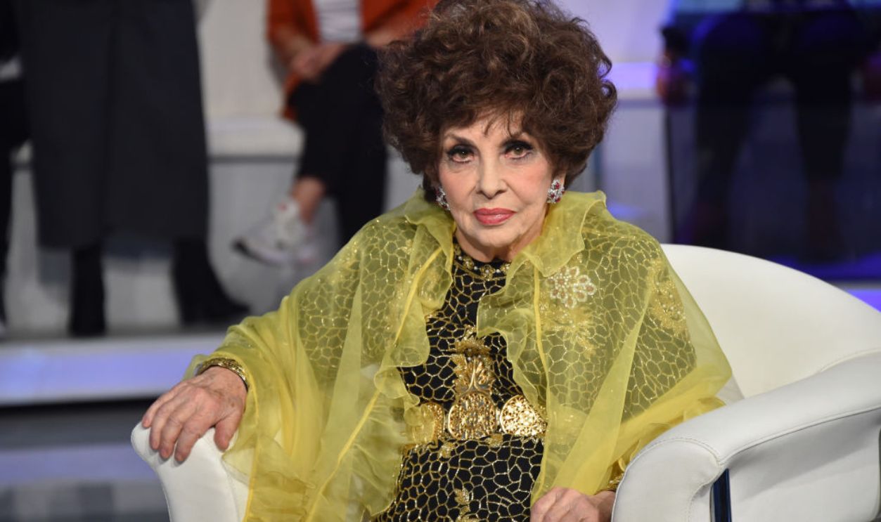 Italian actress Gina Lollobrigida during tv broadcast Domenica In in the Fabrizio Frizzi Rai Studios.