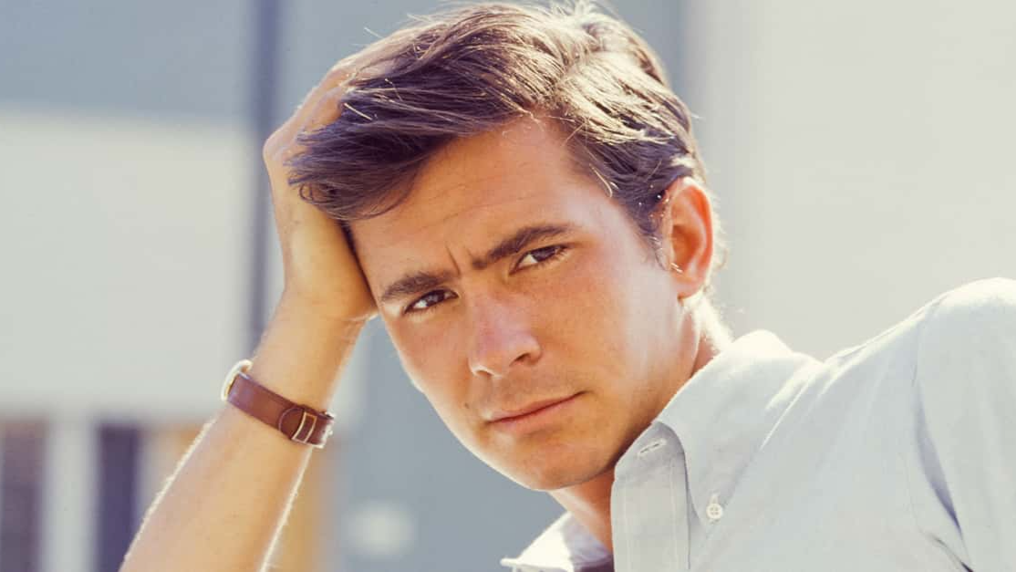 American actor Anthony Perkins (1932 - 1992) poses circa 1960. 
