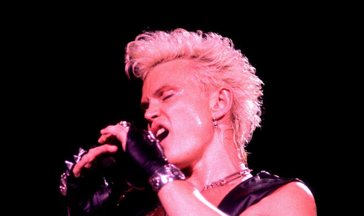 Billy Idol on 9/1/90 in Chicago, Il. 