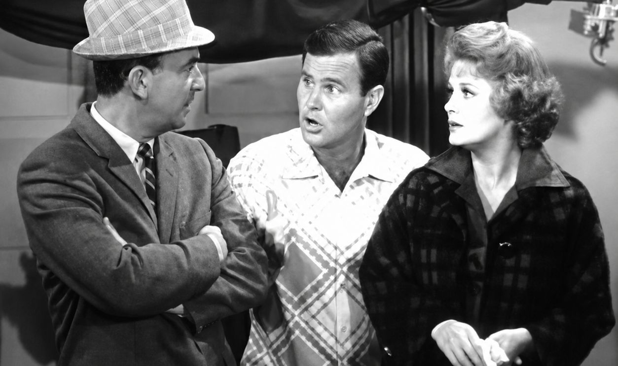 Screenshot from The Cara Williams Show (1964-1965) 